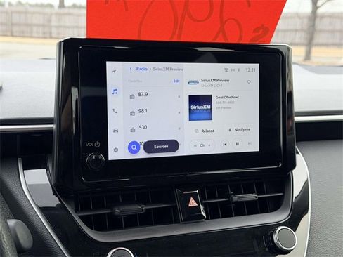 Used 2025 Toyota Corolla LE image 20