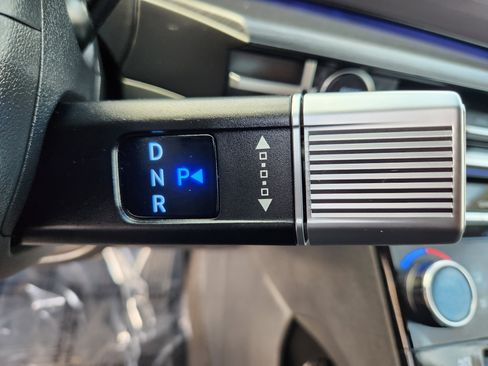 Used 2024 Hyundai Santa Fe Limited image 13