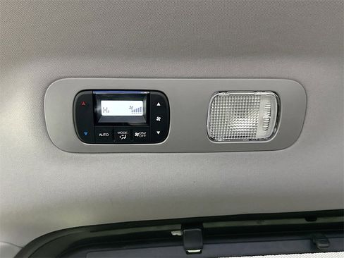 Used 2023 Honda Odyssey EX-L image 25