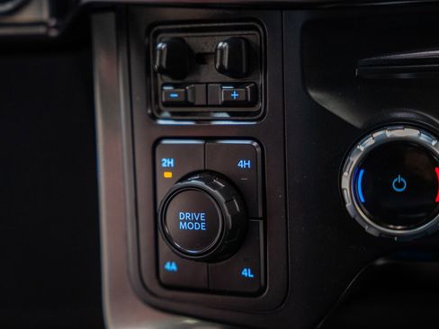 Certified 2023 Ford F150 Lariat w/ Equipment Group 502A High image 35