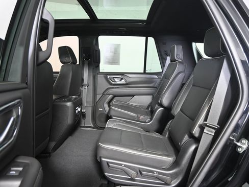 Used 2023 GMC Yukon SLT image 18