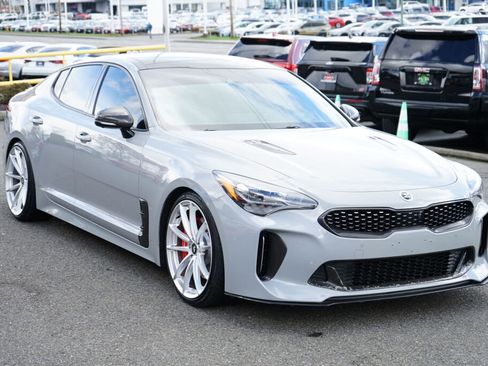 Used 2021 Kia Stinger GT2 image 7