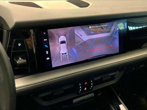 Used 2024 Porsche Cayenne image 81