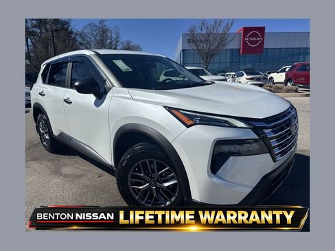 Certified 2025 Nissan Rogue S image 1