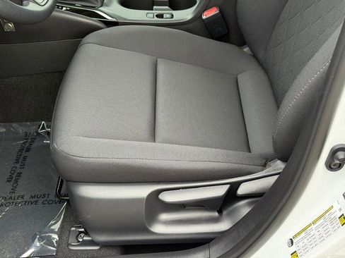 Certified 2025 Toyota Corolla LE image 19