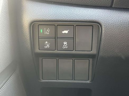 Used 2018 Honda CR-V Touring image 19