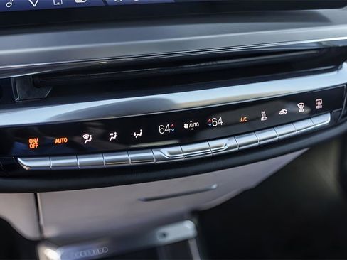 Certified 2024 Cadillac Lyriq Luxury image 16