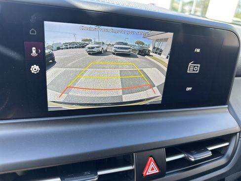 Used 2024 Kia Seltos SX w/ SX Sunroof Package image 18