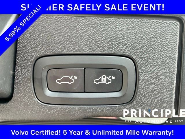 Certified 2024 Volvo XC60 B5 Plus w/ Protection Package Premier AWD/4WD image 29