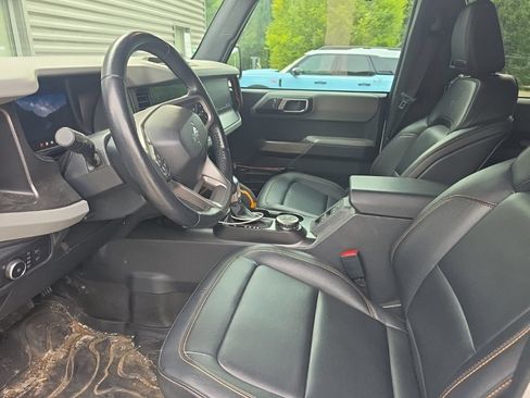 Used 2022 Ford Bronco Badlands AWD/4WD image 7