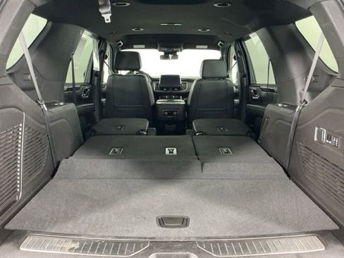 Used 2023 Chevrolet Tahoe RST w/ Luxury Package AWD/4WD image 31