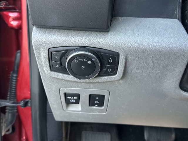 Used 2020 Ford F150 XLT w/ Equipment Group 302A Luxury AWD/4WD image 17