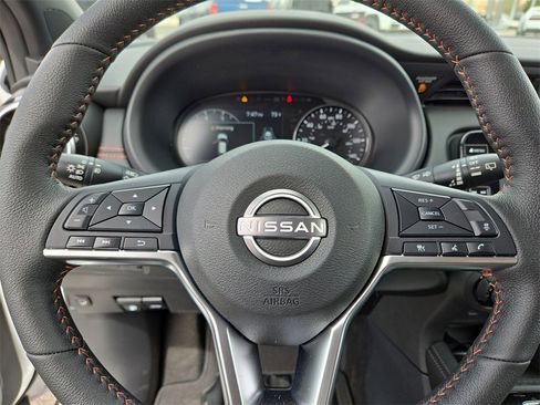 New 2024 Nissan Kicks SR w/ SR Premium Package image 24
