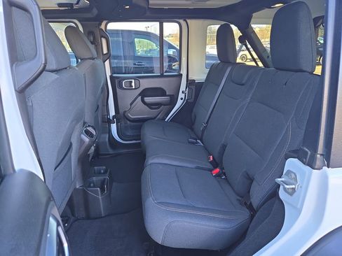 Used 2024 Jeep Wrangler Sport S image 14