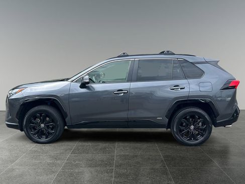 Used 2022 Toyota RAV4 SE w/ Convenience Package AWD/4WD image 6
