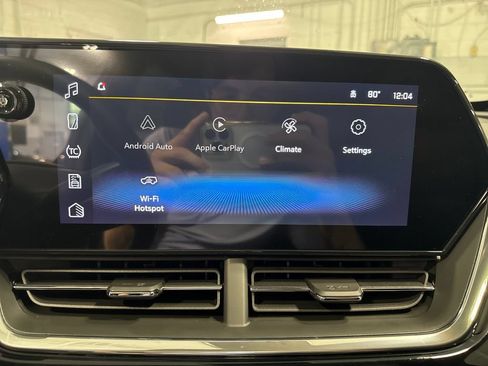 New 2026 Chevrolet Trax RS w/ Sunroof Package FWD image 13