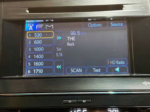 Used 2014 Toyota Avalon XLE Premium image 19