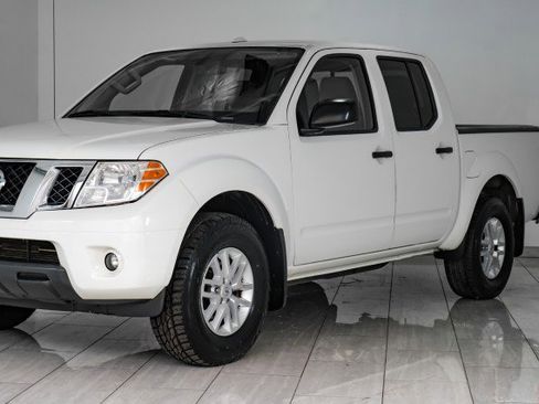 Used 2018 Nissan Frontier SV w/ Value Truck Package image 50