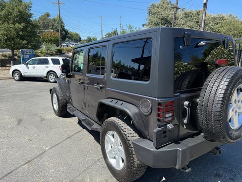 Used 2016 Jeep Wrangler Unlimited Sport w/ Quick Order Package 24S AWD/4WD image 7