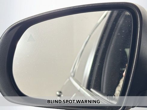 Used 2022 Jeep Cherokee Latitude Lux image 3