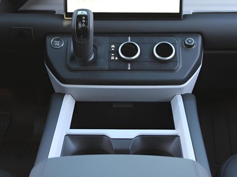 Certified 2025 Land Rover Defender 110 S image 13