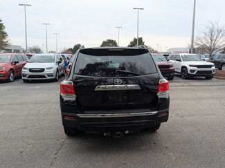Used 2012 Toyota Highlander Limited w/ Tow Pkg video 2