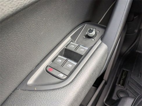 Used 2018 Audi Q5 2.0T Premium w/ Convenience Package image 27