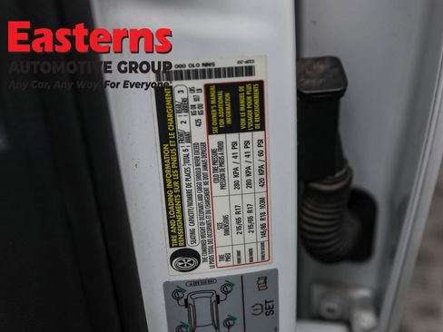 Used 2022 Volkswagen Tiguan S image 33