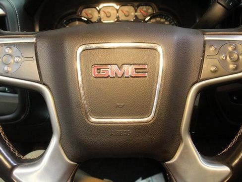 Used 2018 GMC Sierra 1500 SLE image 20