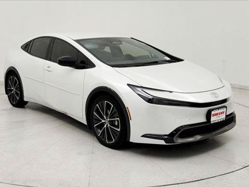 Certified 2024 Toyota Prius XLE FWD image 1