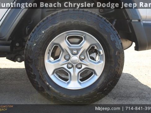 Used 2021 Jeep Wrangler Unlimited Sport image 7
