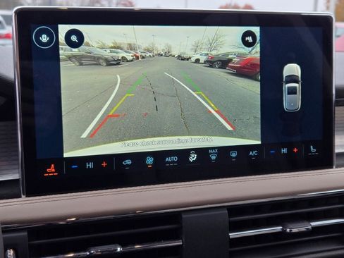 Certified 2024 Lincoln Corsair AWD image 28