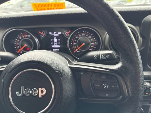 Used 2018 Jeep Wrangler Unlimited Sport AWD/4WD image 27
