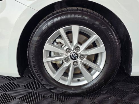 Used 2025 Toyota Camry LE FWD image 10