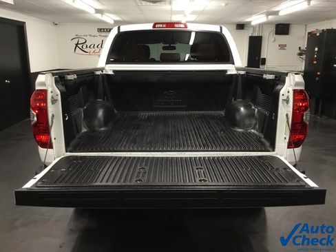 Used 2014 Toyota Tundra 1794 Edition image 12