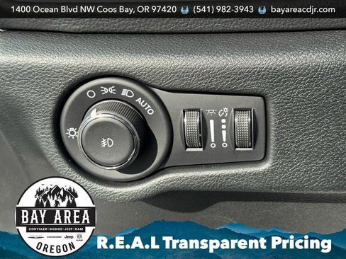 New 2026 Chrysler Pacifica Select w/ S Appearance Package FWD image 22