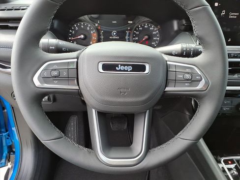 New 2026 Jeep Compass Latitude image 18