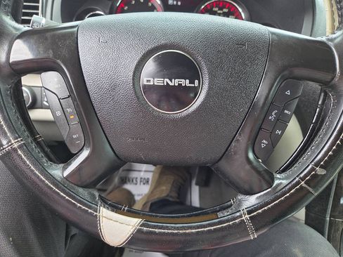 Used 2011 GMC Acadia Denali AWD/4WD image 6