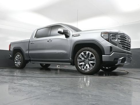 Used 2024 GMC Sierra 1500 Denali w/ Denali Reserve Package AWD/4WD image 43