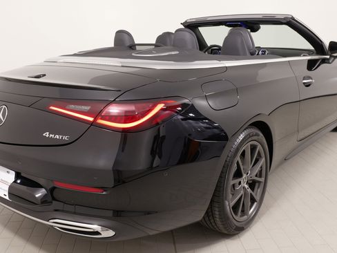 Used 2024 Mercedes-Benz CLE 300 4MATIC Cabriolet image 13