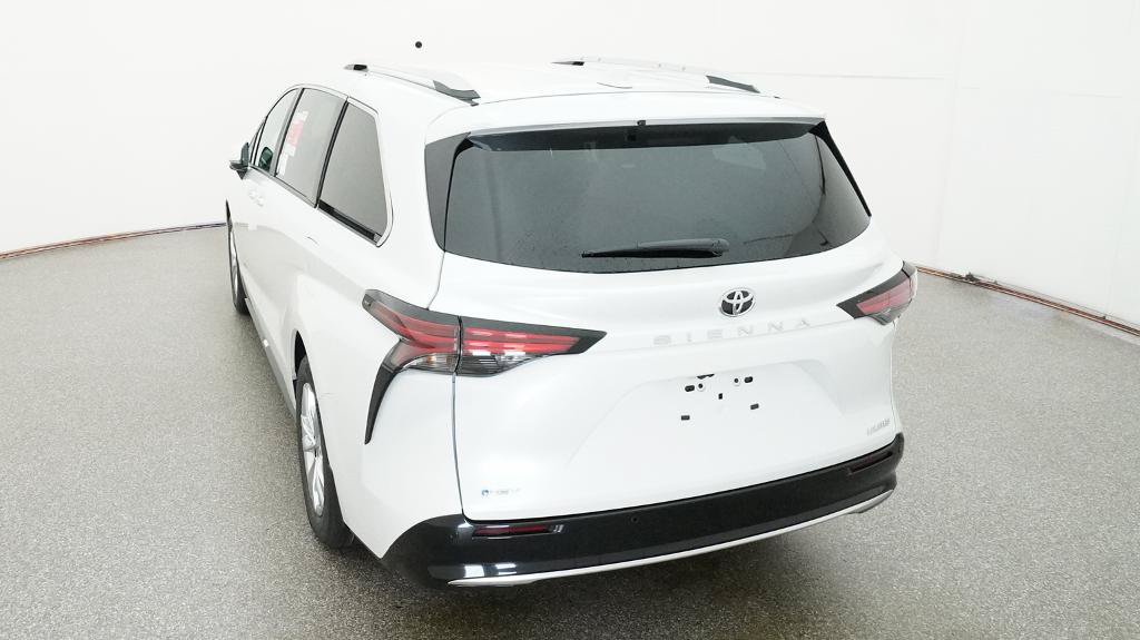 Used 2026 Toyota Sienna Limited FWD image 9