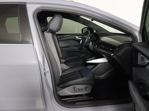 Used 2023 Audi Q4 e-tron Premium Plus w/ Premium Plus image 30