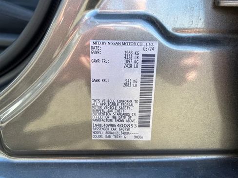 Used 2024 Nissan Altima 2.5 SV FWD image 17