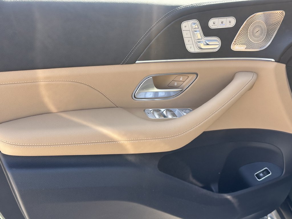 New 2026 Mercedes-Benz GLS 450 4MATIC image 11