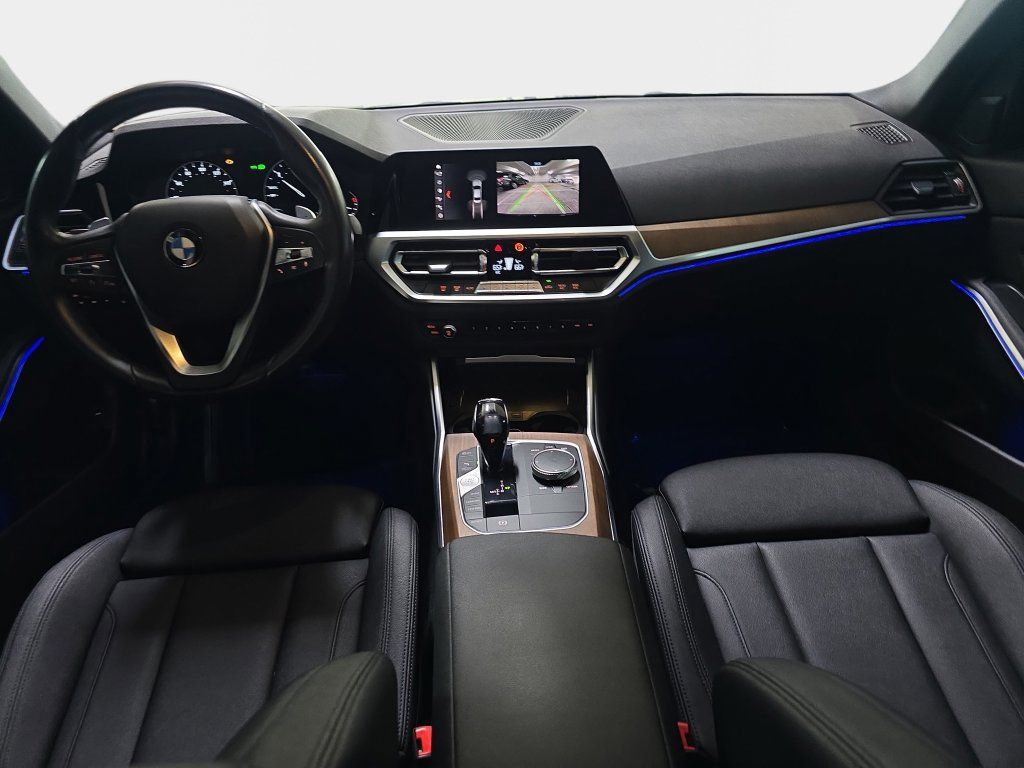 Used 2020 BMW 330i Sedan w/ Convenience Package RWD image 12