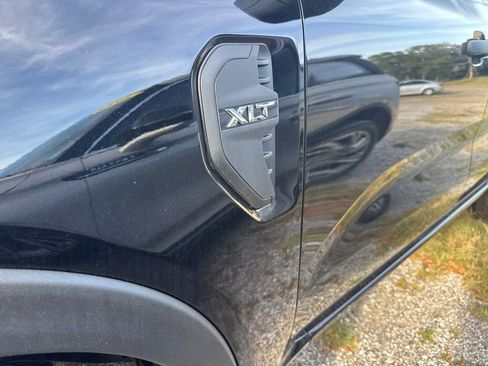 Used 2025 Ford Ranger XLT w/ FX4 Off-Road Package AWD/4WD image 3
