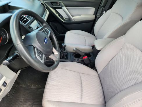 Used 2017 Subaru Forester 2.5i AWD/4WD image 15