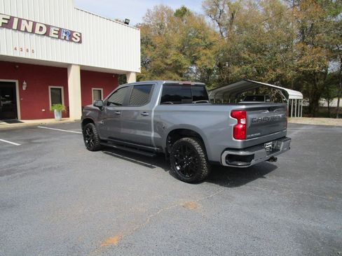 Used 2019 Chevrolet Silverado 1500 LT w/ Texas Edition image 2