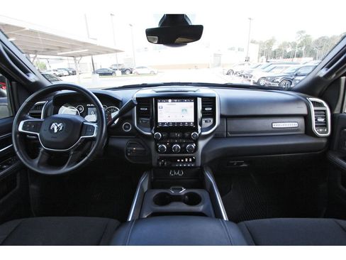 Used 2024 RAM 3500 Big Horn w/ Night Edition AWD/4WD image 12
