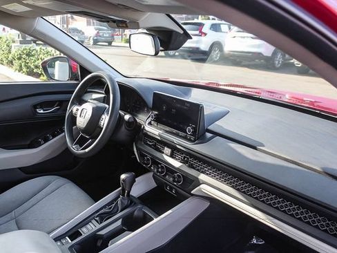 Used 2023 Honda Accord LX image 21